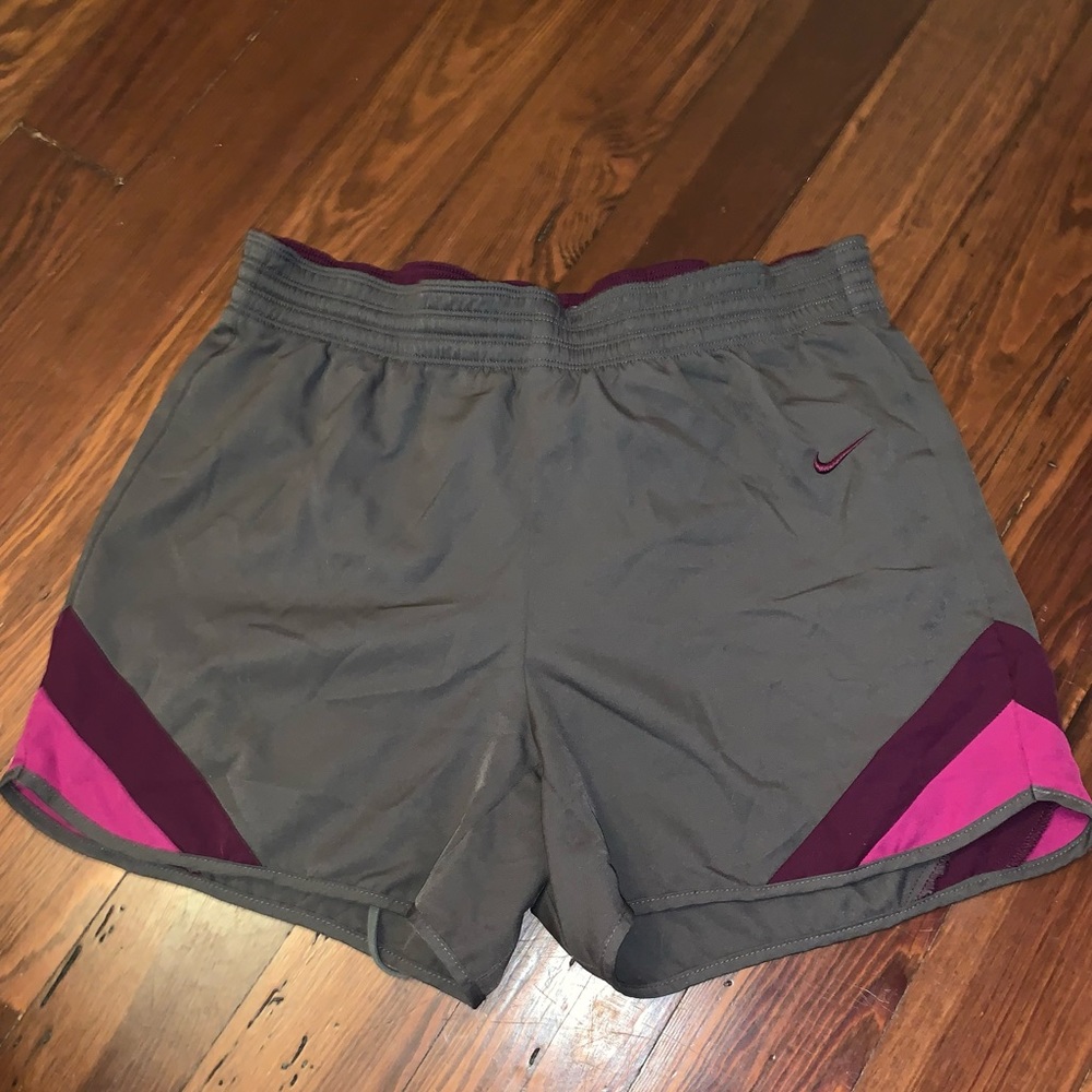 small dri-fit nikes shorts